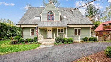 3315 Edgewood Rd
